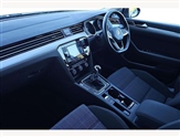 Volkswagen Passat Image 2