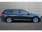 Volkswagen Passat Image 4