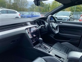 Volkswagen Passat Image 2