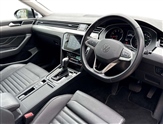 Volkswagen Passat Image 6