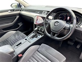 Volkswagen Passat Image 6