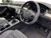 Volkswagen Passat Image 6