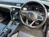 Volkswagen Passat Image 6