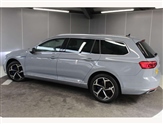 Volkswagen Passat Image 6