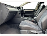 Volkswagen Passat Image 2