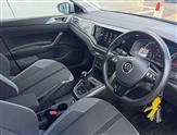 Volkswagen Polo Image 6