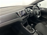 Volkswagen Polo Image 2