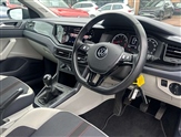 Volkswagen Polo Image 6