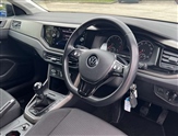 Volkswagen Polo Image 6