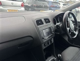 Volkswagen Polo Image 2