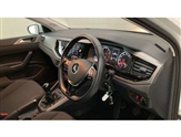 Volkswagen Polo Image 6
