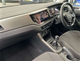 Volkswagen Polo Image 2