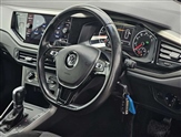 Volkswagen Polo Image 6