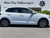 Volkswagen Polo Image 4
