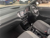 Volkswagen T-Cross Image 2