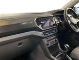 Volkswagen T-Cross Image 2