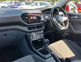 Volkswagen T-Cross Image 2