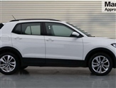 Volkswagen T-Cross Image 2