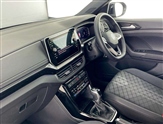 Volkswagen T-Cross Image 2