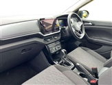 Volkswagen T-Cross Image 2