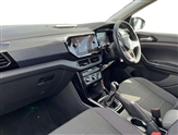 Volkswagen T-Cross Image 2