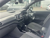 Volkswagen T-Cross Image 2
