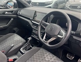 Volkswagen T-Cross Image 6