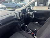Volkswagen T-Cross Image 2