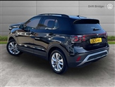 Volkswagen T-Cross Image 3