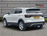 Volkswagen T-Cross Image 2