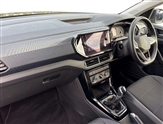 Volkswagen T-Cross Image 2