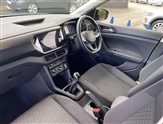 Volkswagen T-Cross Image 2