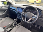 Volkswagen T-Cross Image 6