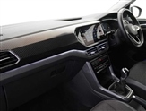 Volkswagen T-Cross Image 2