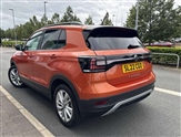 Volkswagen T-Cross Image 3