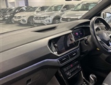 Volkswagen T-Cross Image 2