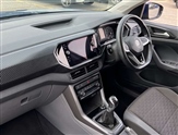 Volkswagen T-Cross Image 2