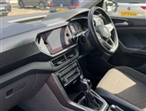 Volkswagen T-Cross Image 2
