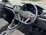 Volkswagen T-Cross Image 6
