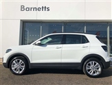 Volkswagen T-Cross Image 2