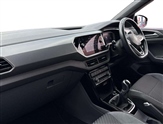 Volkswagen T-Cross Image 2