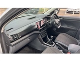 Volkswagen T-Cross Image 2