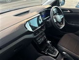 Volkswagen T-Cross Image 2