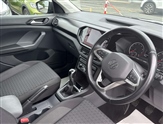 Volkswagen T-Cross Image 6