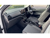 Volkswagen T-Cross Image 2