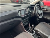 Volkswagen T-Cross Image 2