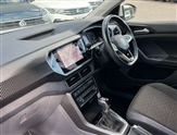 Volkswagen T-Cross Image 2