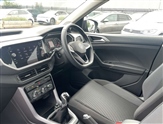 Volkswagen T-Cross Image 2