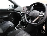 Volkswagen T-Cross Image 2