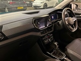 Volkswagen T-Cross Image 2